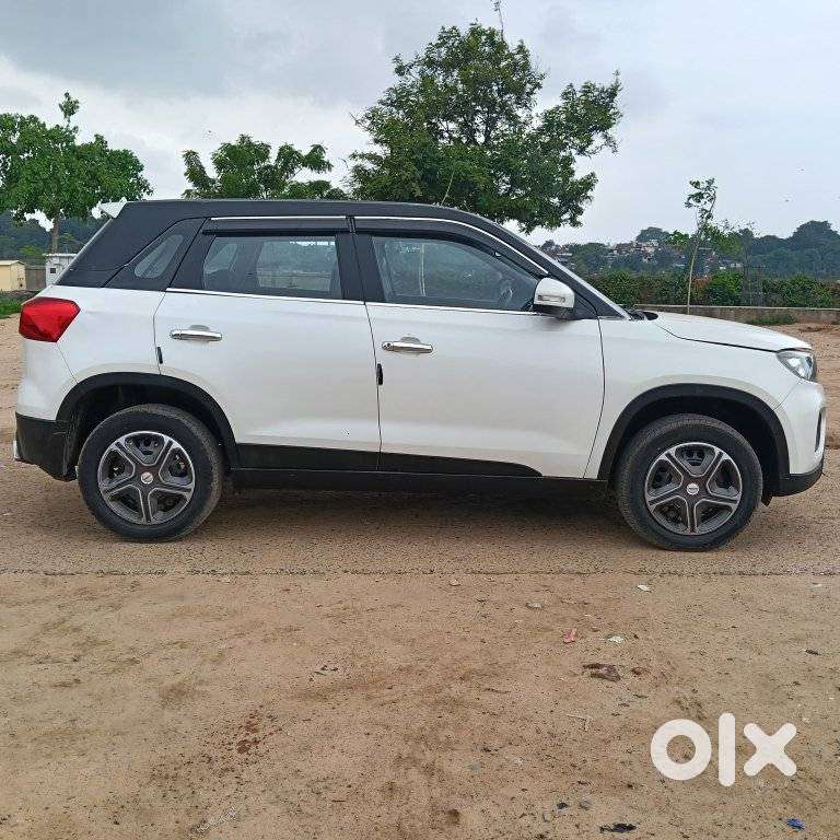 Maruti Suzuki Brezza 1.5 Lxi Smart Hybrid, 2020, Petrol