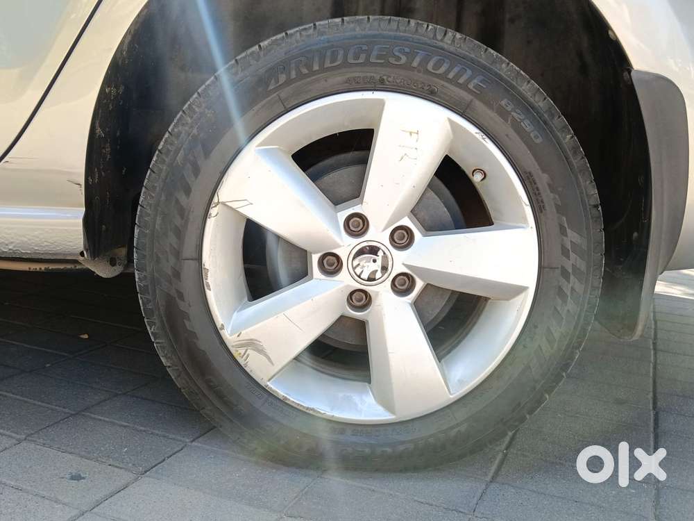 Skoda Rapid [2016-2020] 1.5 Style Plus Tdi At, 2016, Diesel