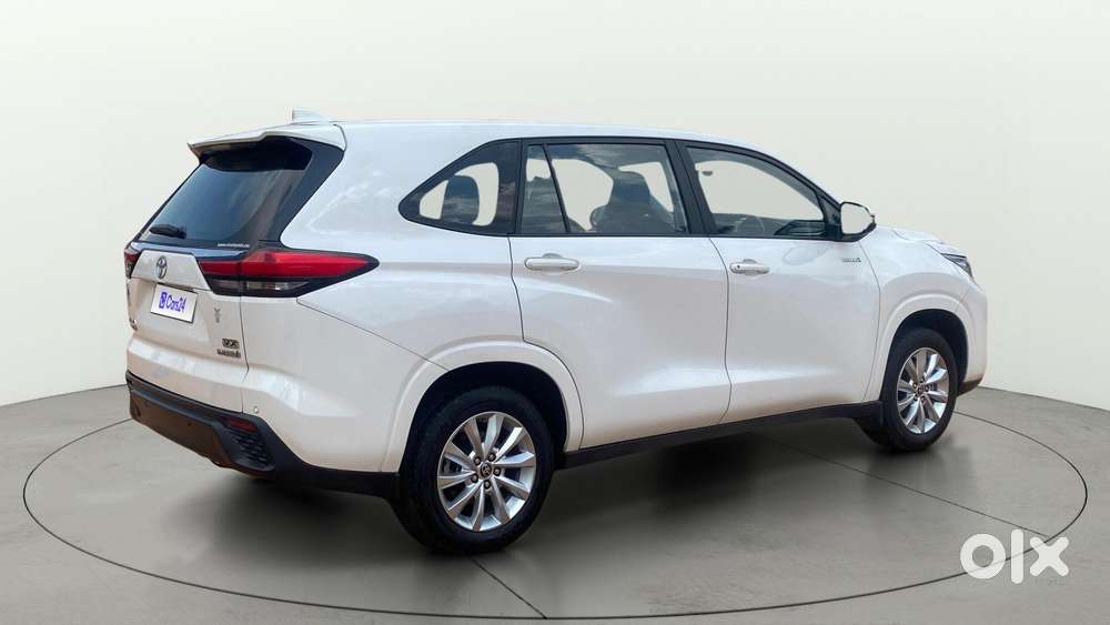 Toyota Innova Hycross 2.0 VX Hybrid 7 STR, 2023, Petrol