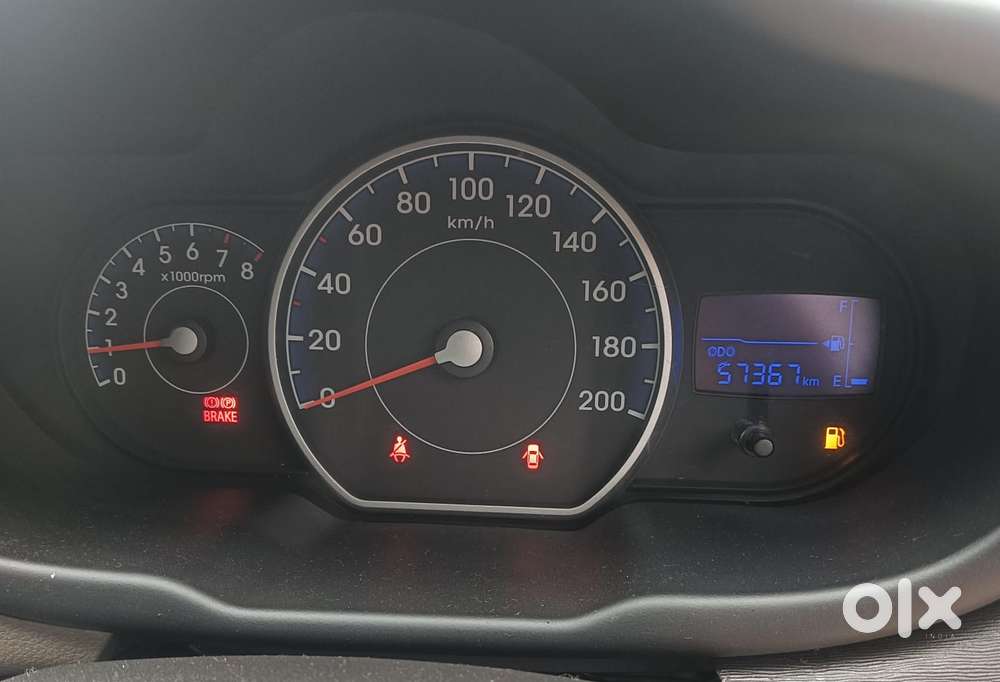 Hyundai I10 Sportz, 2013, Petrol