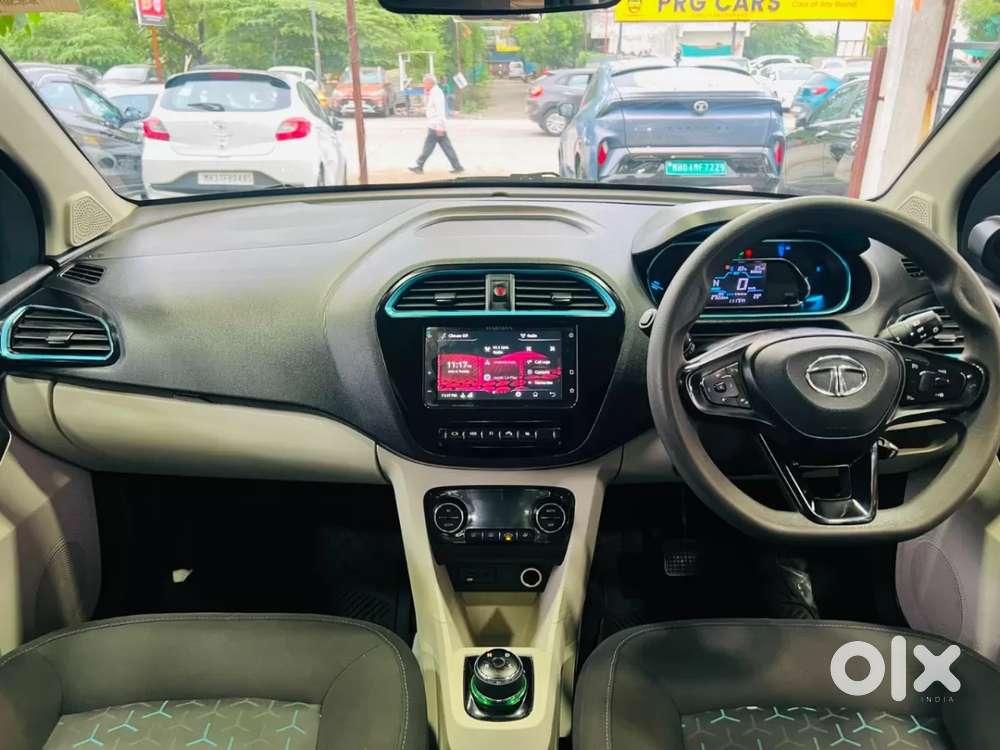 Tata Tiago Xza, 2018, Petrol