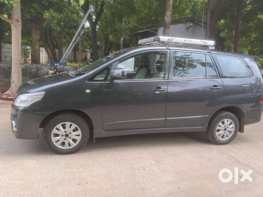 Toyota Innova 2.5 G (diesel) 8 Seater, 2015, Diesel