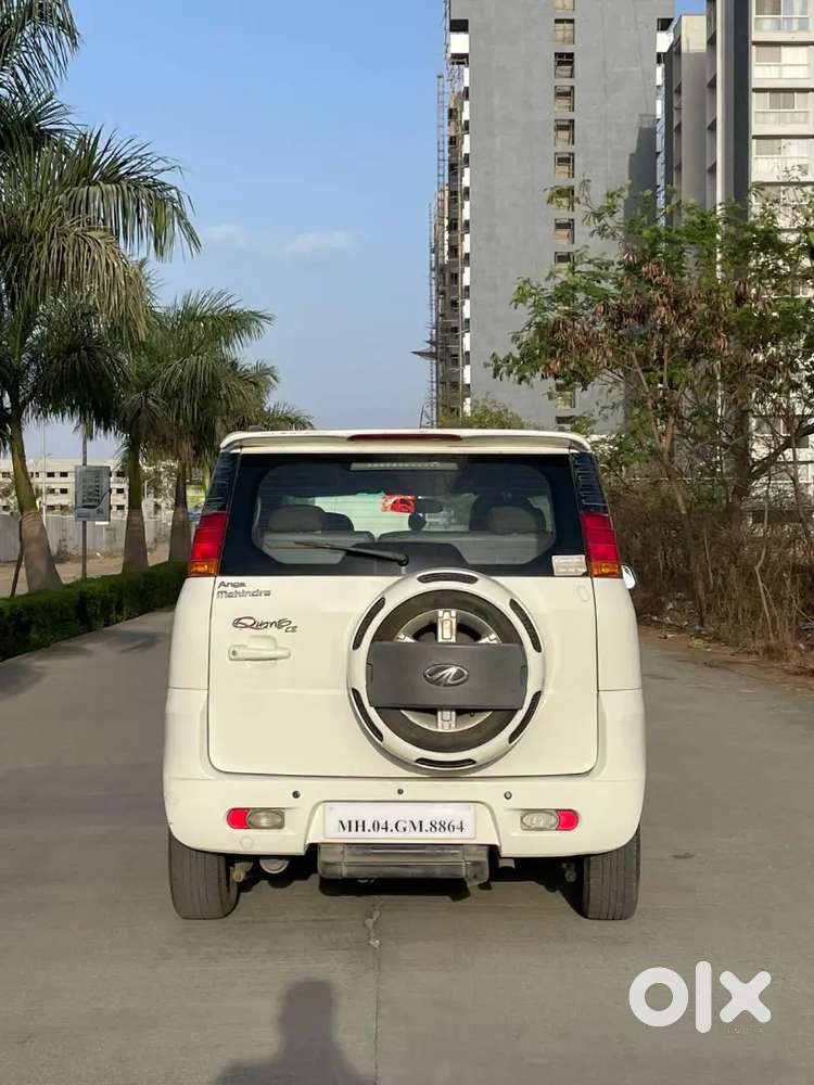 Mahindra Quanto C8