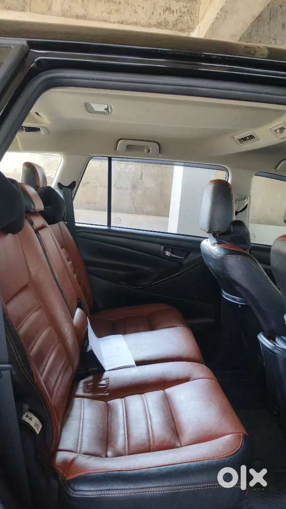 Toyota Innova Crysta 2025 Diesel 8200 Km Driven , Accessories Fitted