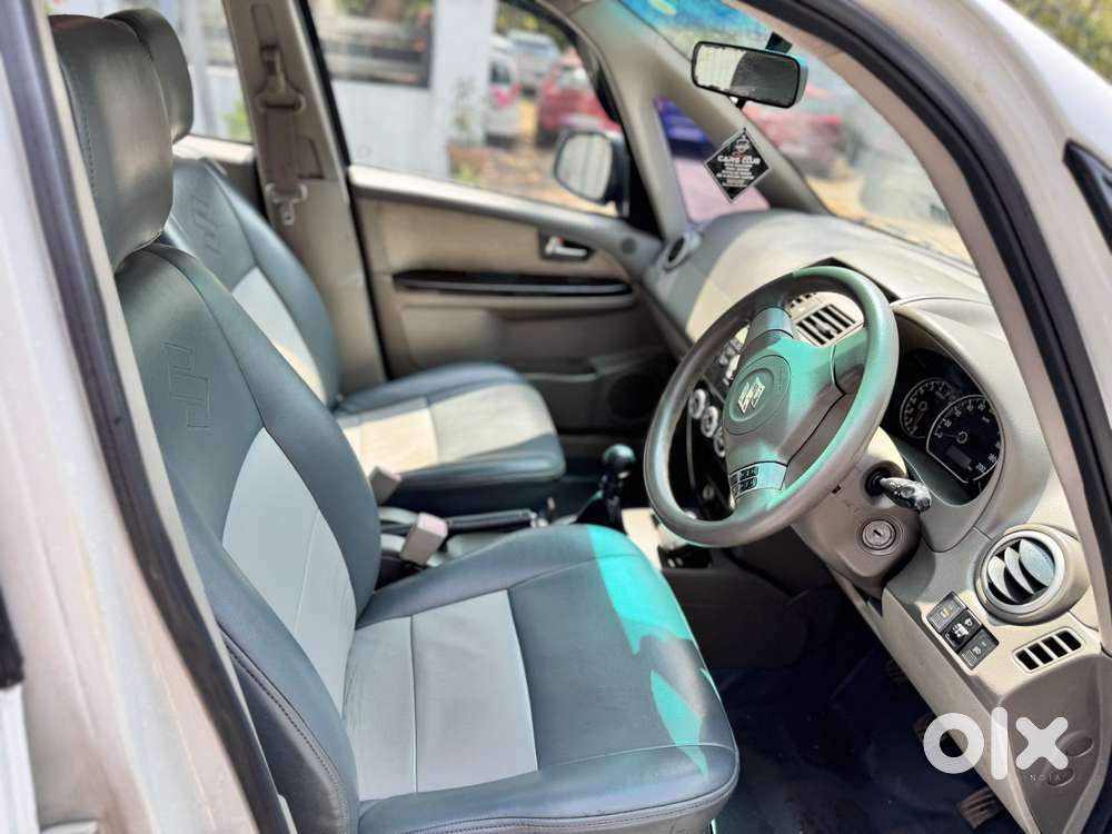 Maruti Suzuki Sx4 Zxi Mt Bsiv, 2010, Petrol
