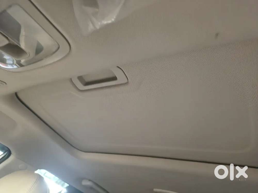 Mahindra Xuv300 Ap Registration  2024 Petrol 14350 Km Driven