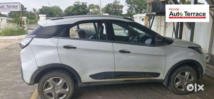 Tata Nexon 1.2 Revotron Xz Plus (l), 2021, Petrol