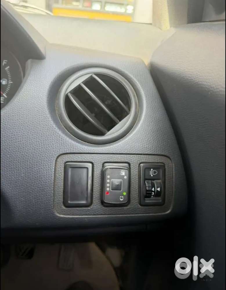 Maruti Suzuki Dzire Lxi 2011