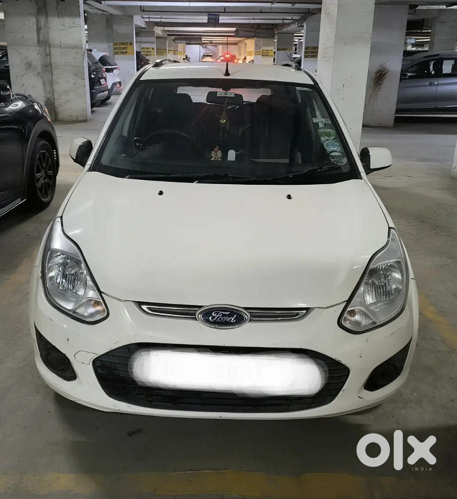 Ford Figo 2015 Petrol Zxi+ Cng Fitted, Faridabad Rto Registered