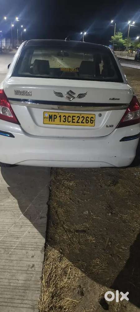 Mujhe 2017 Model Taxi Gadi Dena Hai