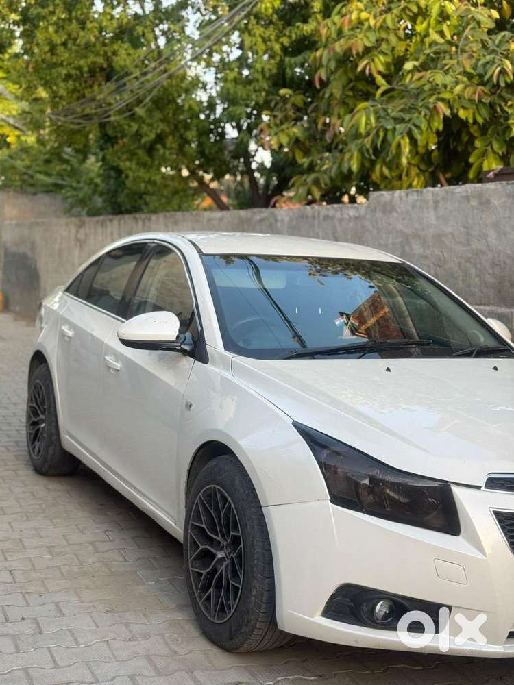 Chevrolet Cruze 2011 Diesel Well Maintained