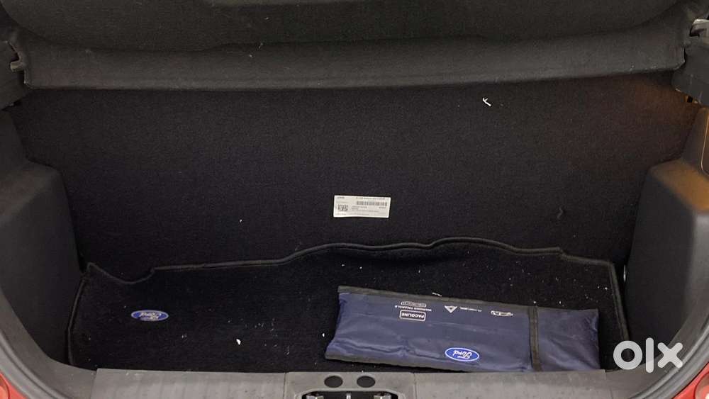 Ford Figo 2012-2015 Petrol Titanium, 2020, Petrol