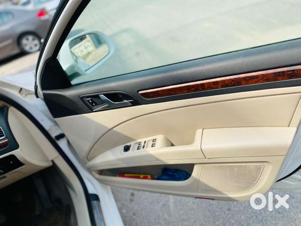 Skoda Superb 2012 Petrol Good Condition