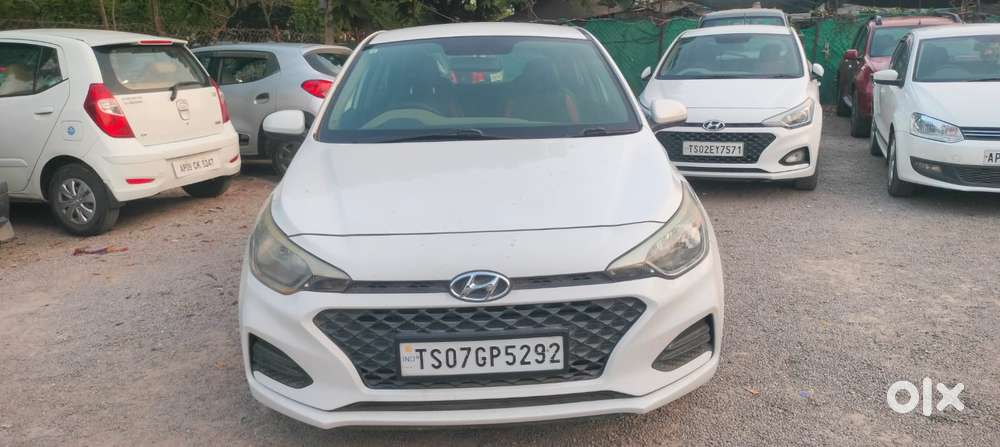 Hyundai I20 1.4 Magna At, 2018, Petrol