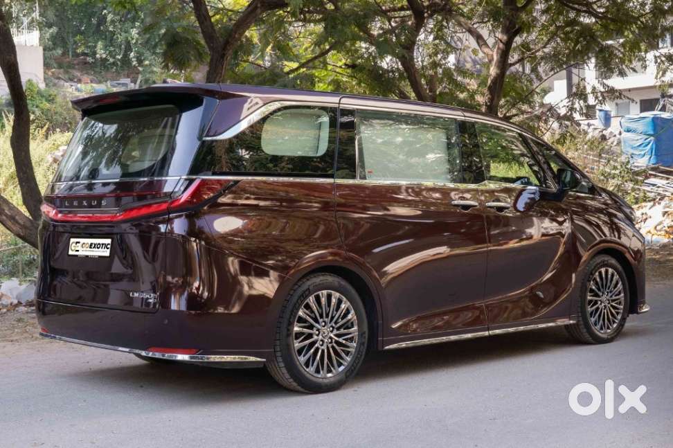 Lexus Lm, 2024, Petrol