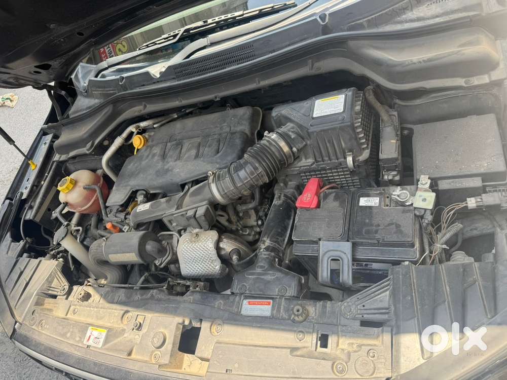Mahindra Xuv300 Petrol 2024