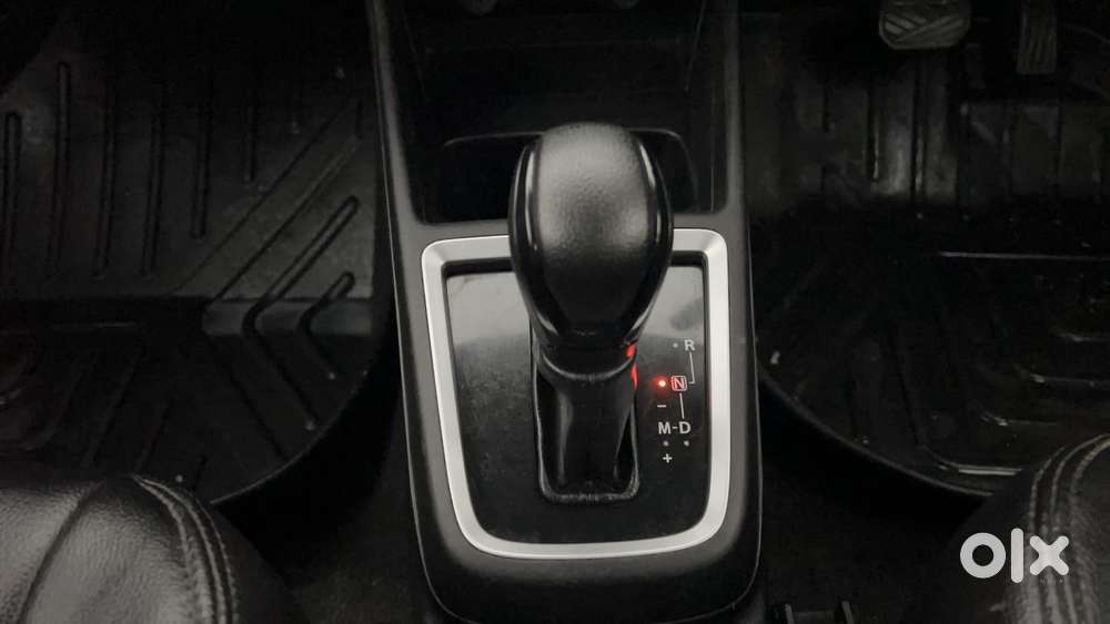 Maruti Suzuki Swift Amt Zxi, 2018, Petrol