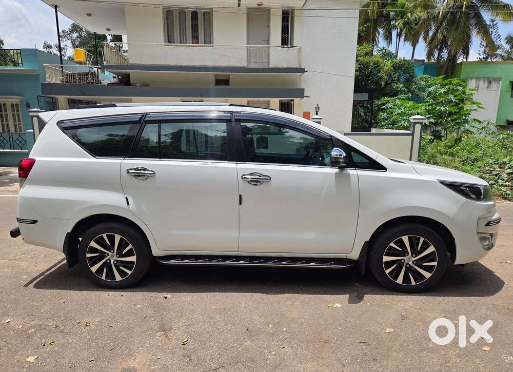 Toyota Innova Crysta 2.4 Z 7 Str, 2025, Diesel