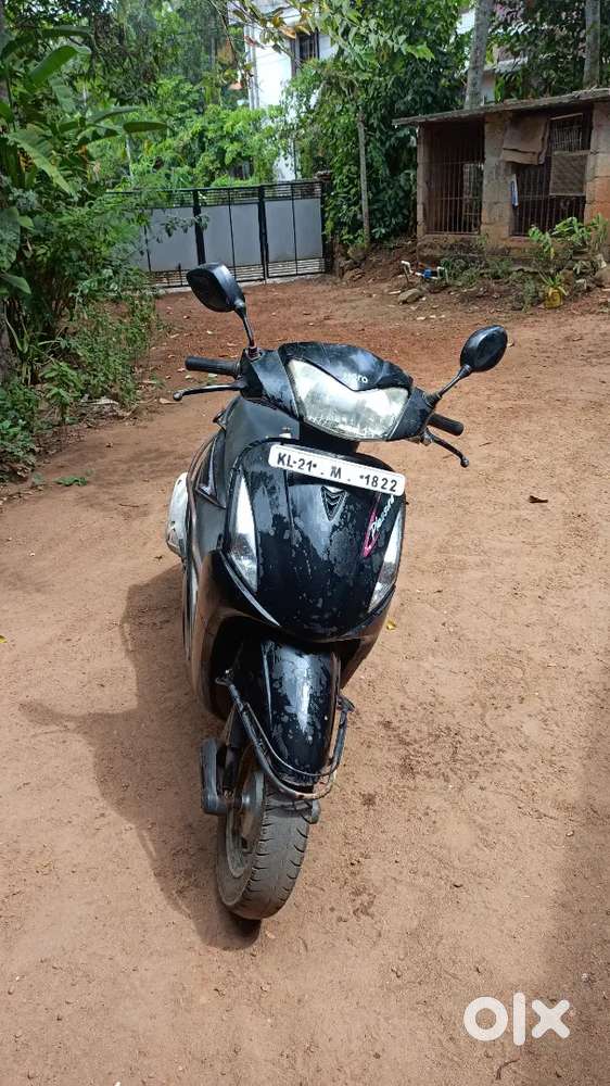 Second Hand Pleasure Scooty Cover Price Bike Second Hand Pleasure