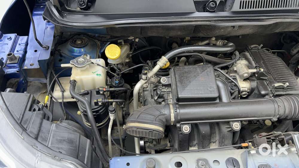 Renault Triber Rxt, 2023, Petrol