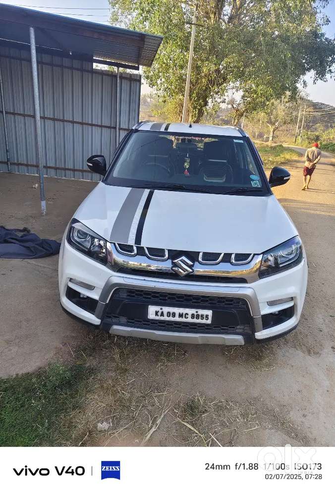 Maruti Suzuki Brezza 2016 Diesel 104000 Km Drivenshiroom Mentain