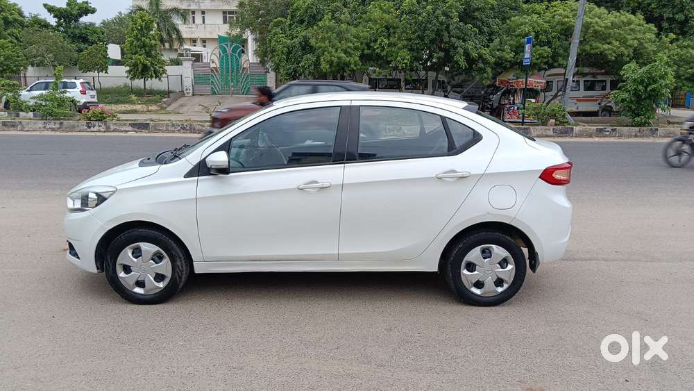 Tata Tigor 1.2 Revotron Xt, 2018, Petrol