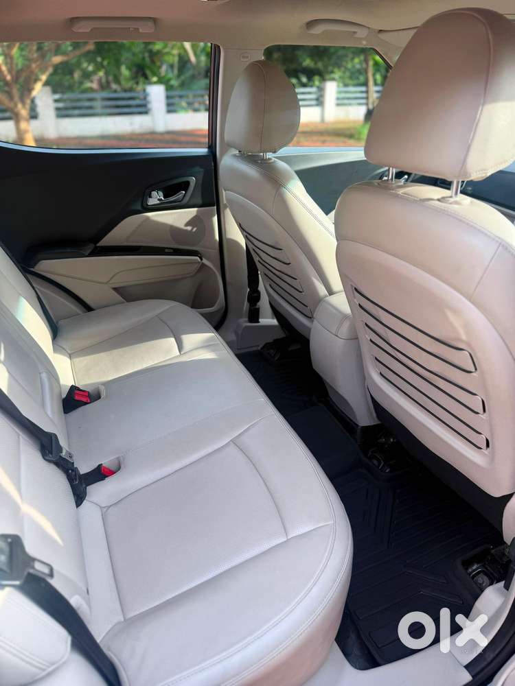 Mahindra Xuv300 W8 Option Diesel, 2019, Diesel