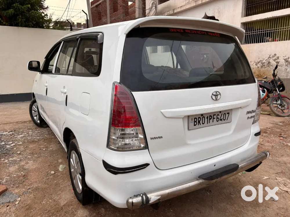 Toyota Innova 2015 Diesel Well Maintained