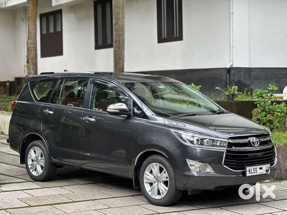 Toyota Innova Crysta 2.8 Zx At, 2016, Diesel
