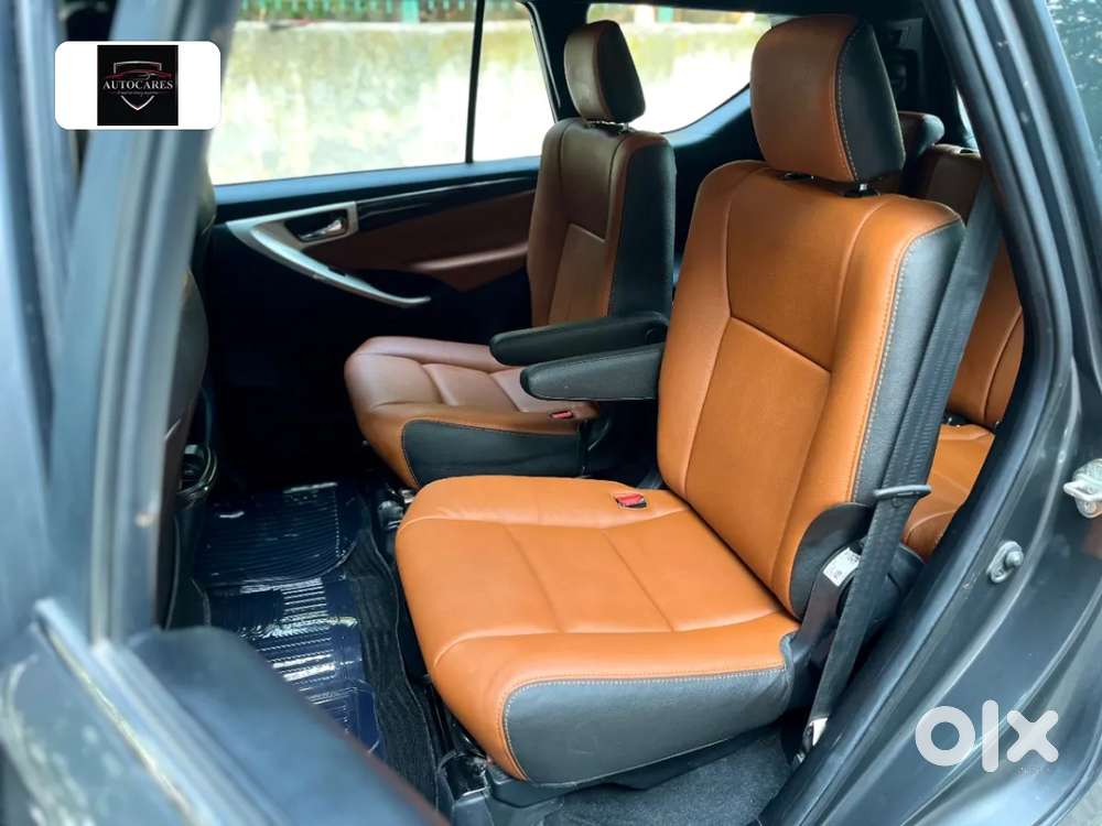 Toyota Innova Crysta [ ] 2.4 Gx At 7 Str, 2022, Diesel