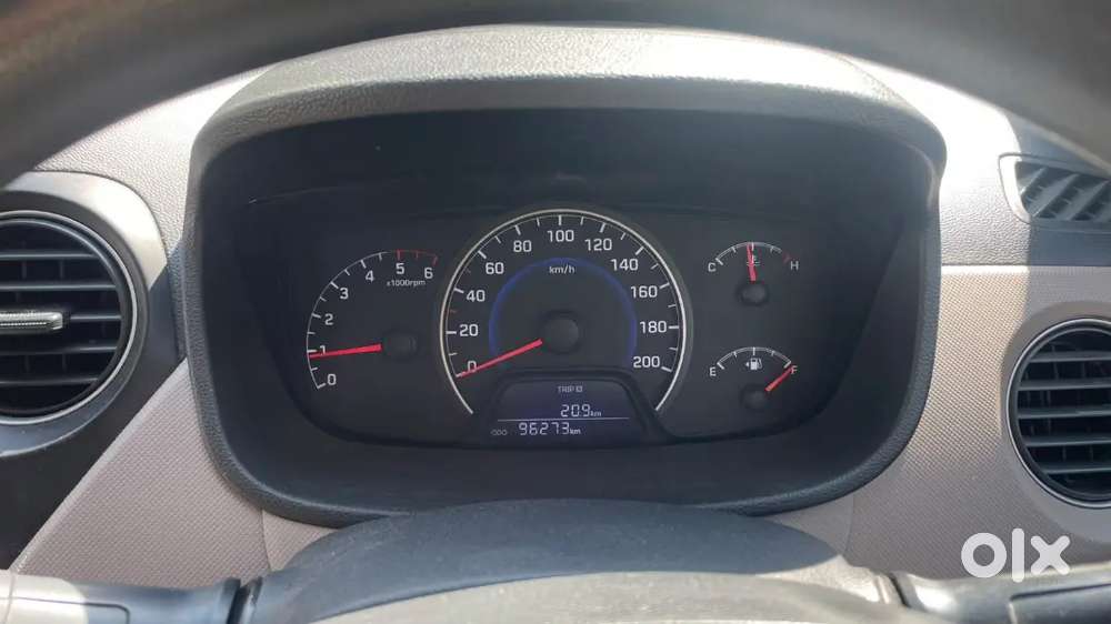 Hyundai Grand I10 Sportz 2016 Diesel Manual