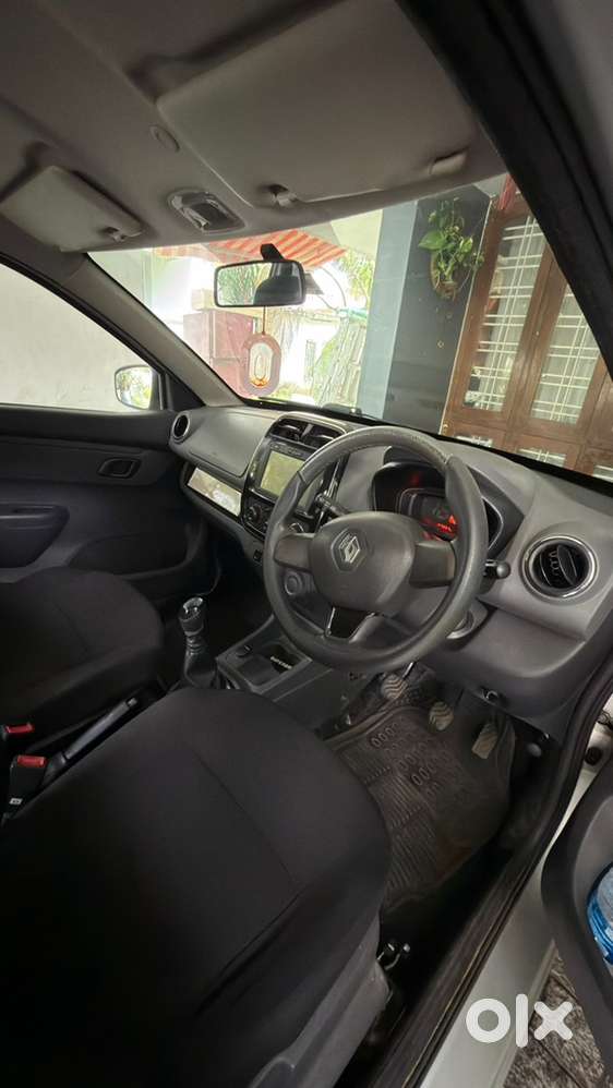 Renault Petrol Car 2016
