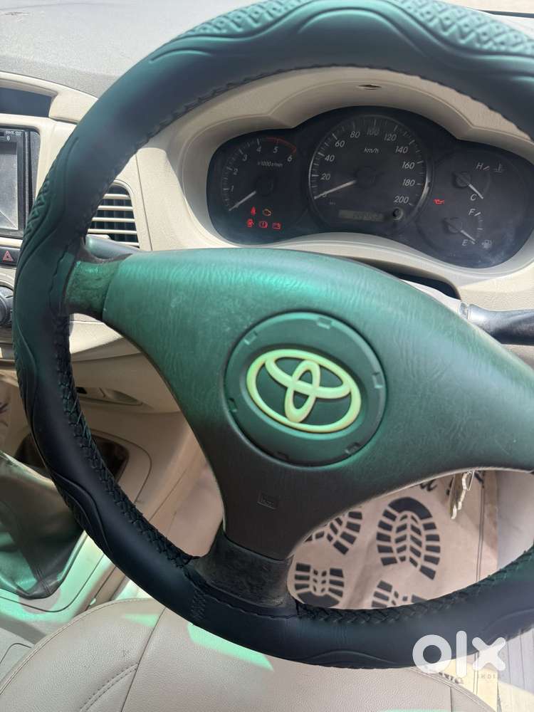 Toyota Innova 2.5 G (diesel) 8 Seater, 2013, Diesel