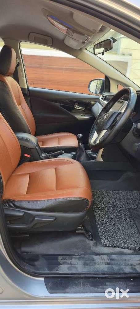 Toyota Innova Crysta 2.4 V 8 Str, 2017, Diesel