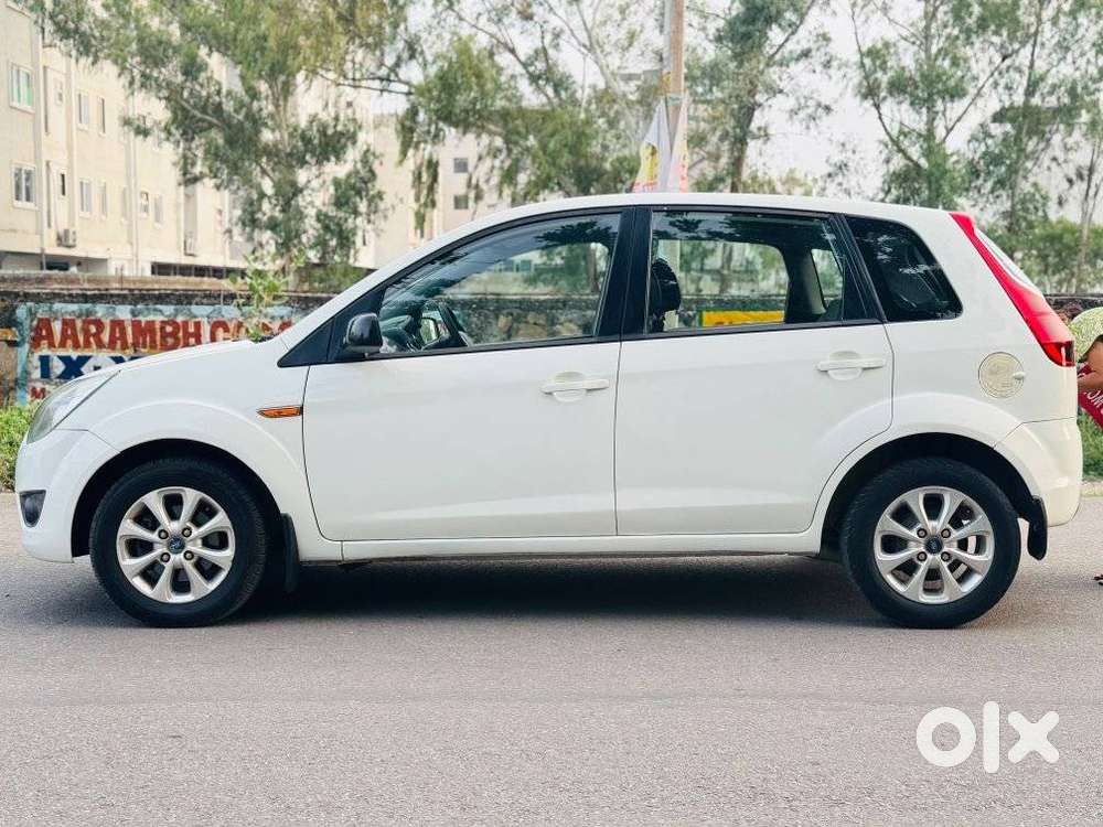 Ford Figo, 2012