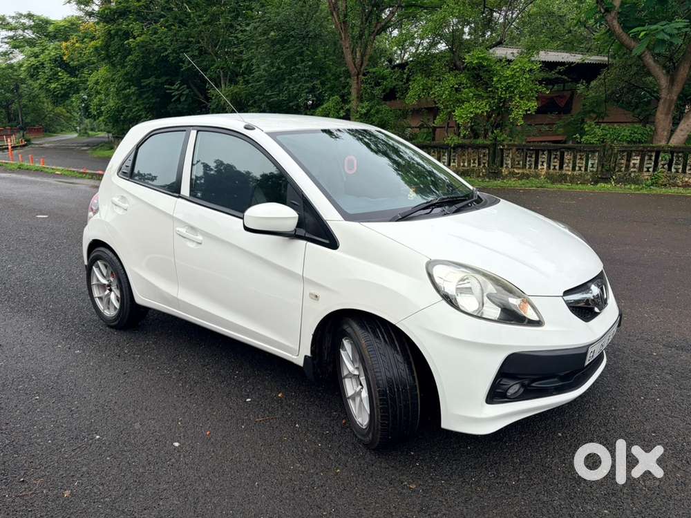 Honda Brio 2013 Petrol Well Maintained