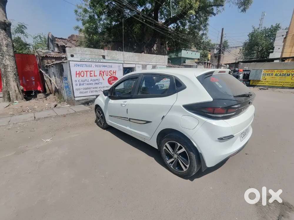 Tata Altroz 2023 Petrol 14958 Km Driven
