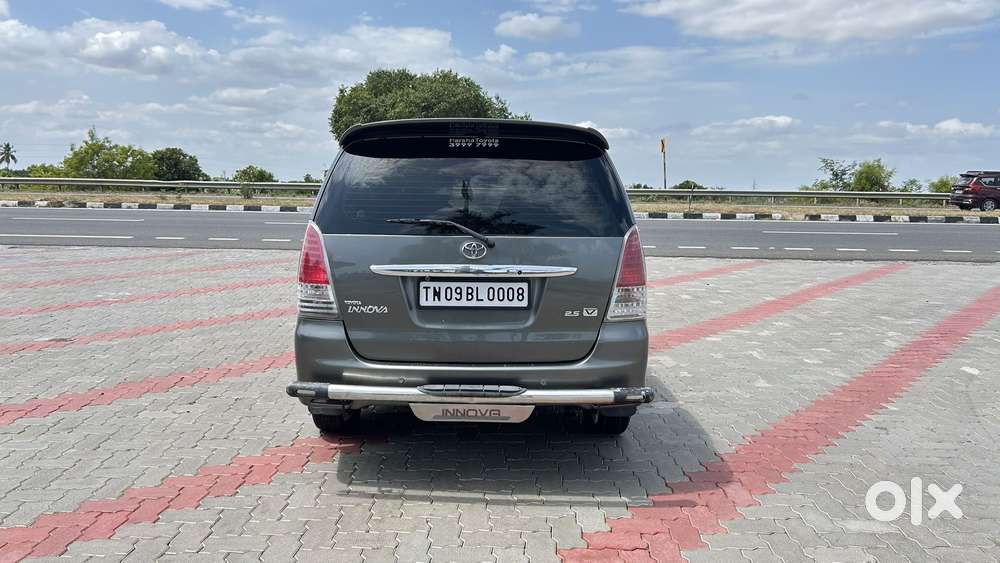 Toyota Innova 2.5 V 7 Str, 2011, Diesel