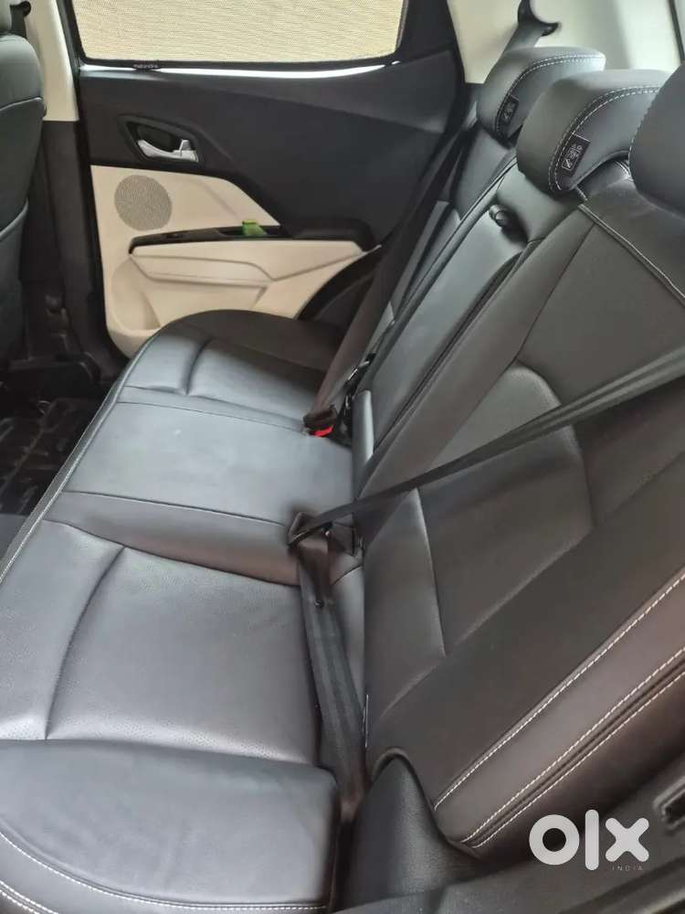 Mahindra Xuv 3xo Revx Petrol 2025