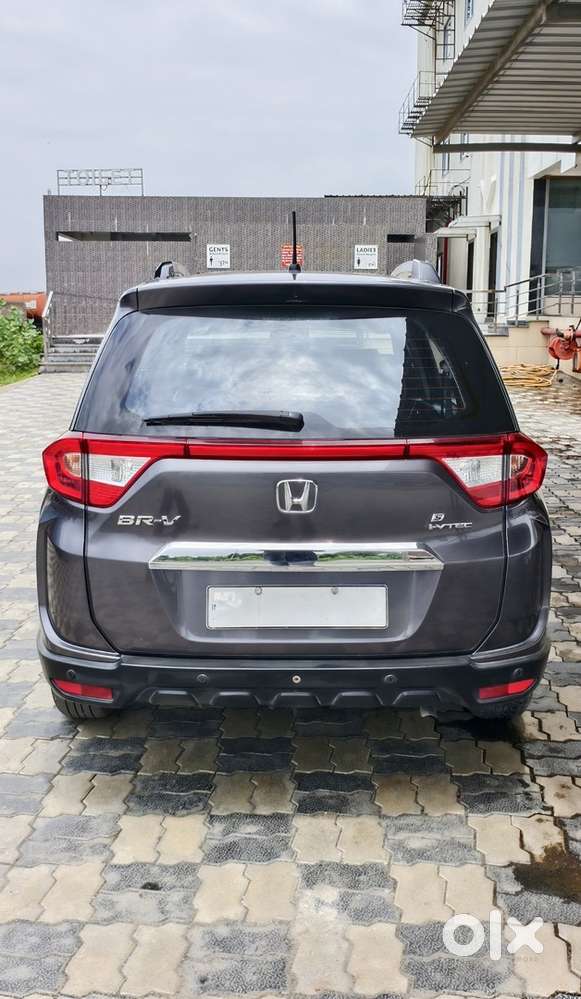 Honda Br-v 2018 Cng & Hybrids Well Maintained
