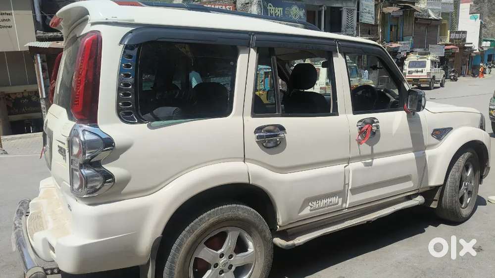 Mahindra Scorpio 2016 Diesel Manual 2nd Owner