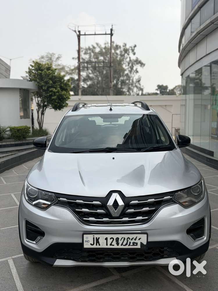 Renault Triber Rxz, 2022, Petrol
