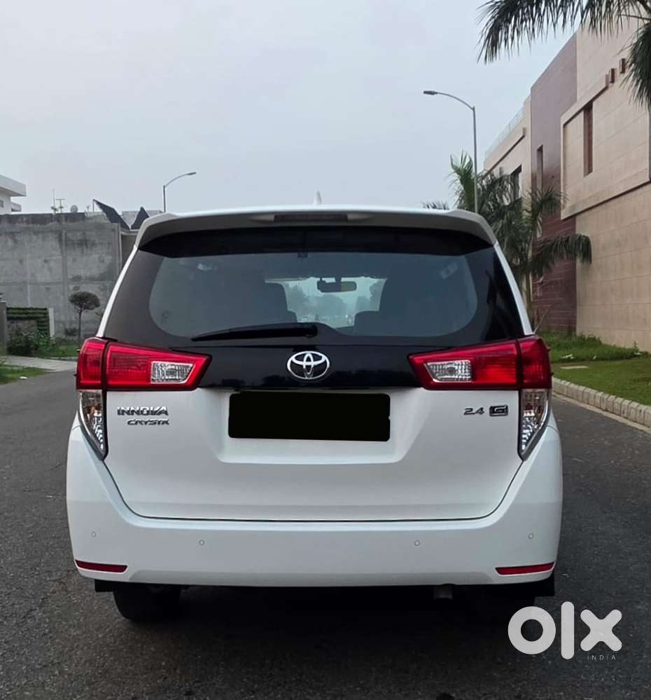 Toyota Innova Crysta 2.4g( Gx+ Mt), 2025, Diesel
