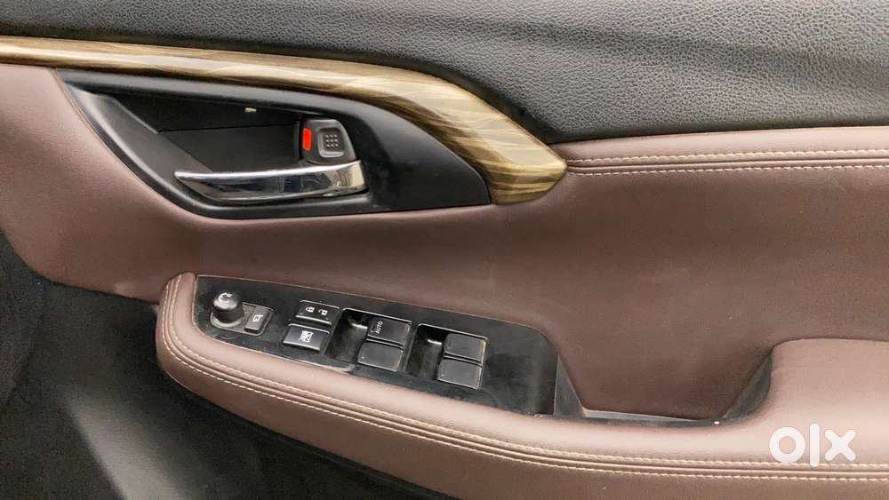 Maruti Suzuki Grand Vitara 1.5 Zeta Smart Hybrid At, 2023, Petrol