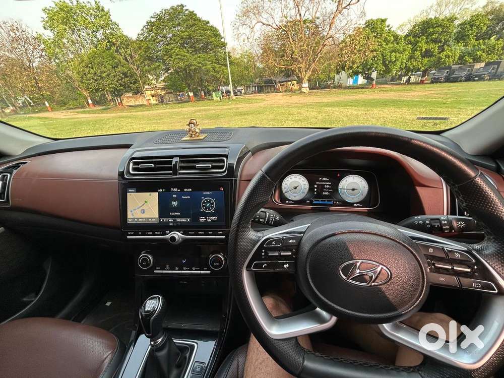 Hyundai Alcazar Signature (o) 7 Seater 1.5 Diesel At Adventure Dual ..