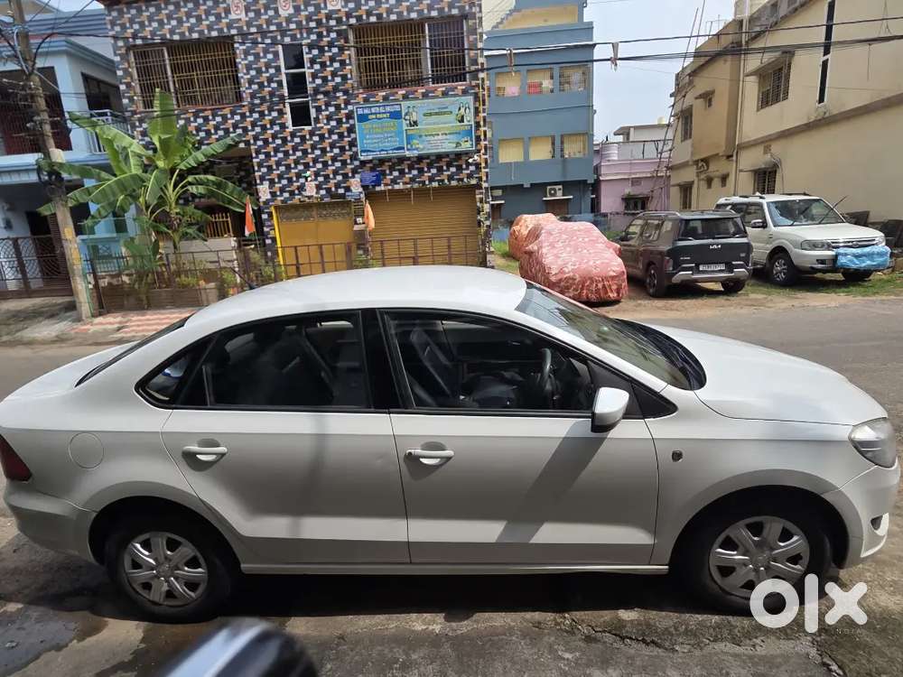 Skoda Rapid 1.6 Active 2012