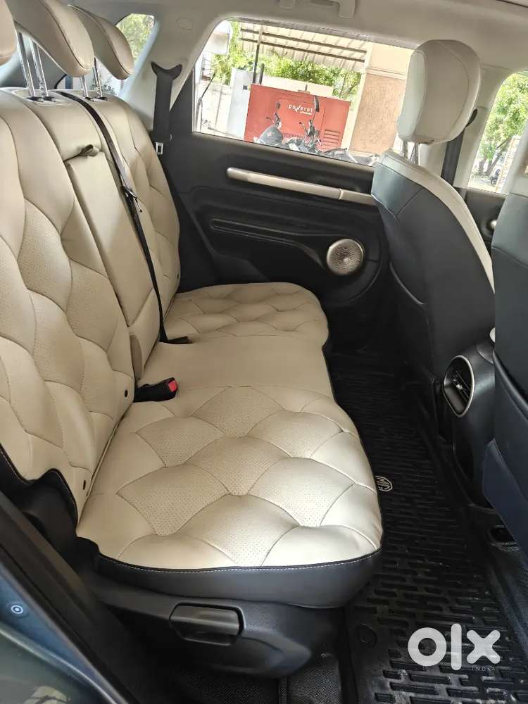 Mg Windsor Essence Pro Ev 2025 Electric 17000 Km Driven