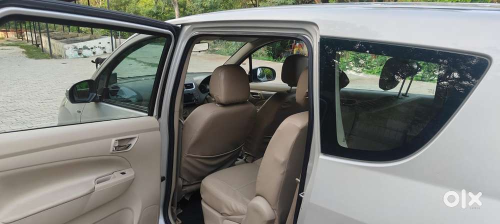 Maruti Suzuki Ertiga Vxi At, 2017, Petrol