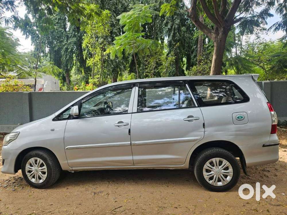 Toyota Innova 2.5 G (diesel) 8 Seater, 2014, Diesel
