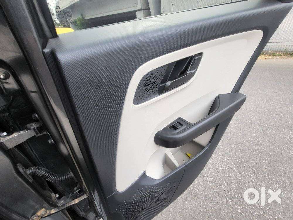 Tata Altroz 1.2 Xt, 2022, Petrol